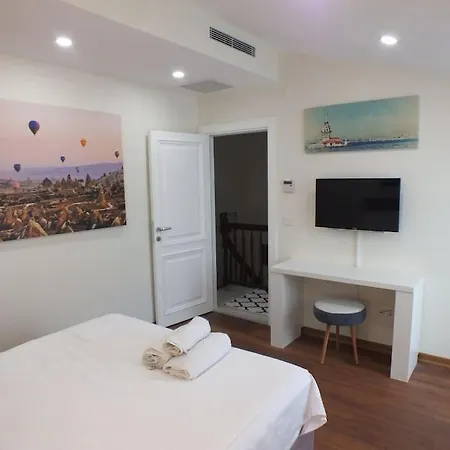 Cozy Flat With Terrace & Sea View