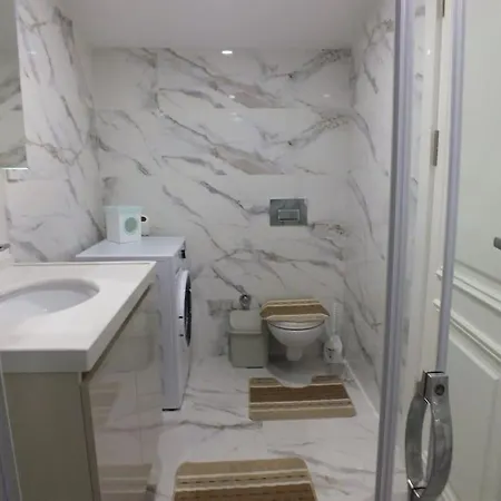 Διαμέρισμα Cozy Flat With Terrace & Sea View *